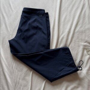 Eddie Bauer nylon capris